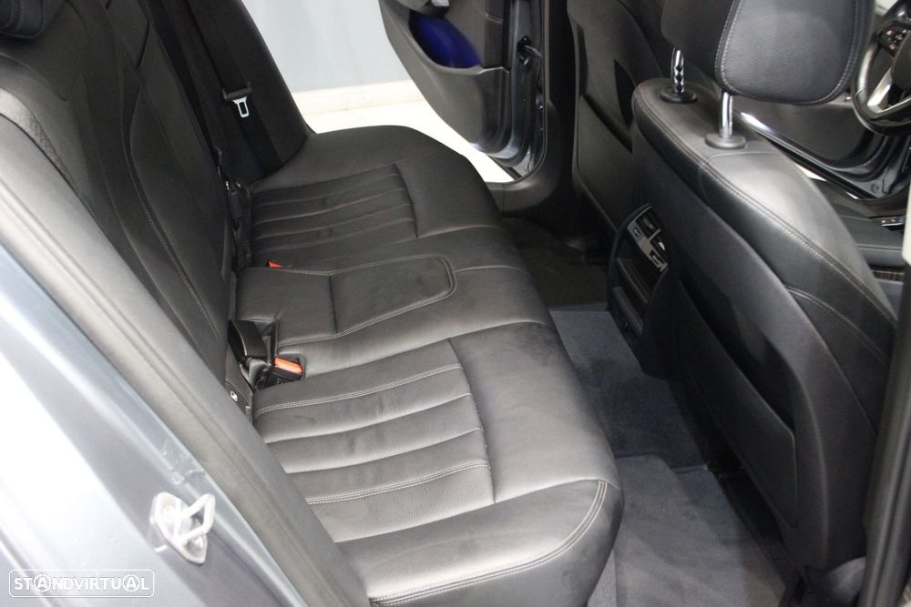 BMW 530 e iPerformance Line Luxury - 8