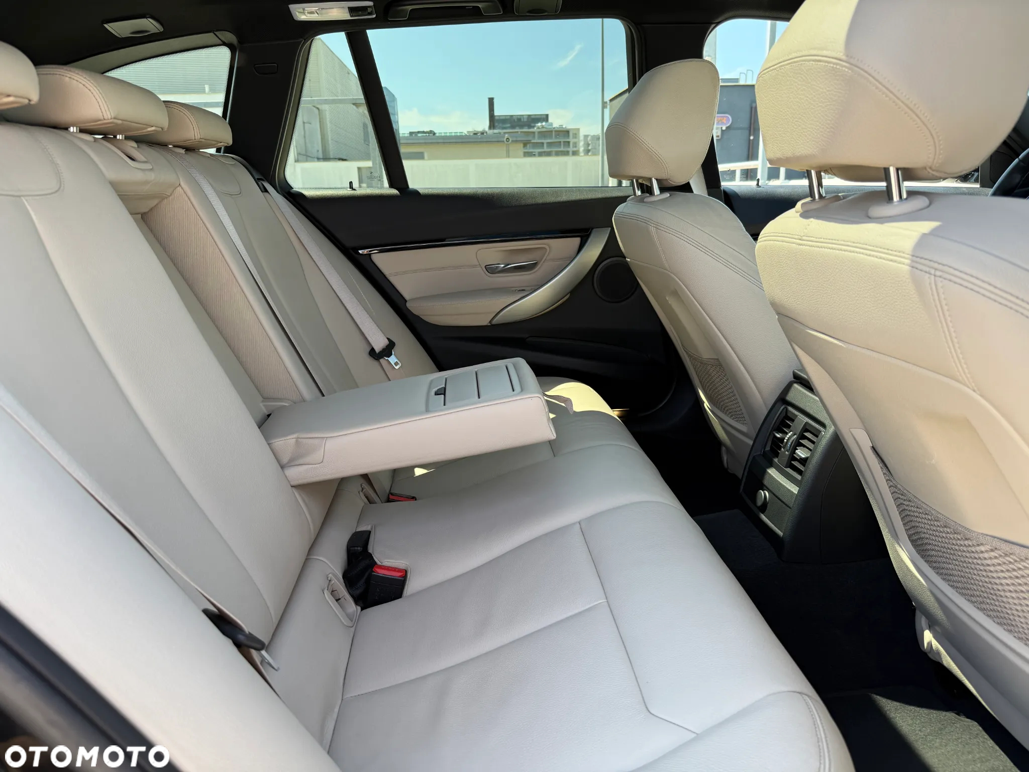 BMW Seria 3 320d xDrive M Sport - 19