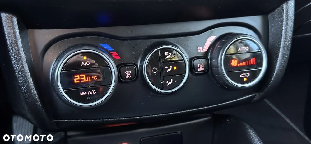 Fiat Tipo Kombi 1.4 T-Jet Business Line - 23