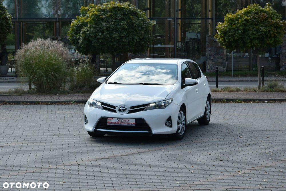 Toyota Auris - 19