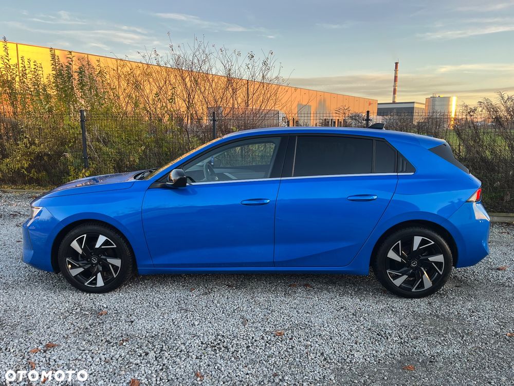 Opel Astra 1.2 Turbo Business Edition - 4