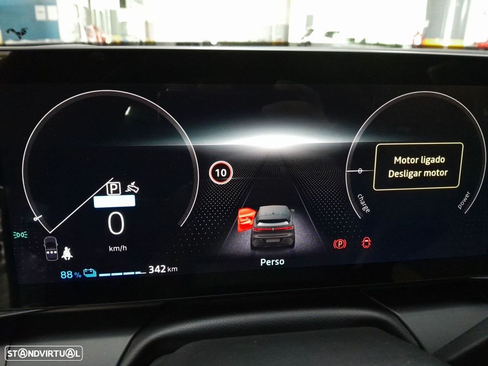 Renault Mégane E-Tech - 15