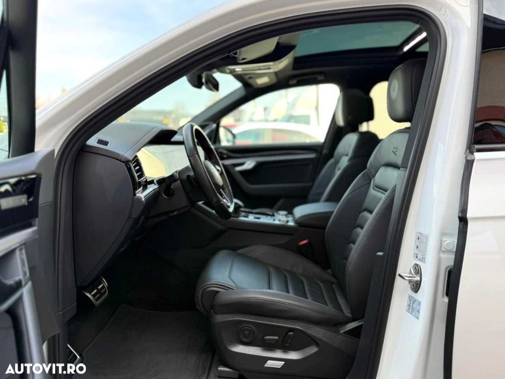 VOLKSWAGEN Touareg 2022 — imagine 17