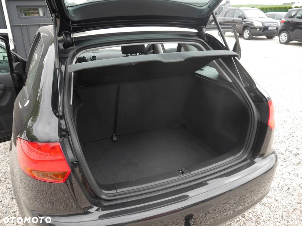 Audi A3 Sportback 1.6 Attraction - 23