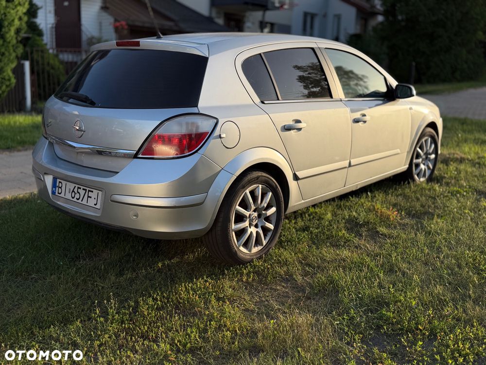Opel Astra 1.7 CDTI Enjoy - 4