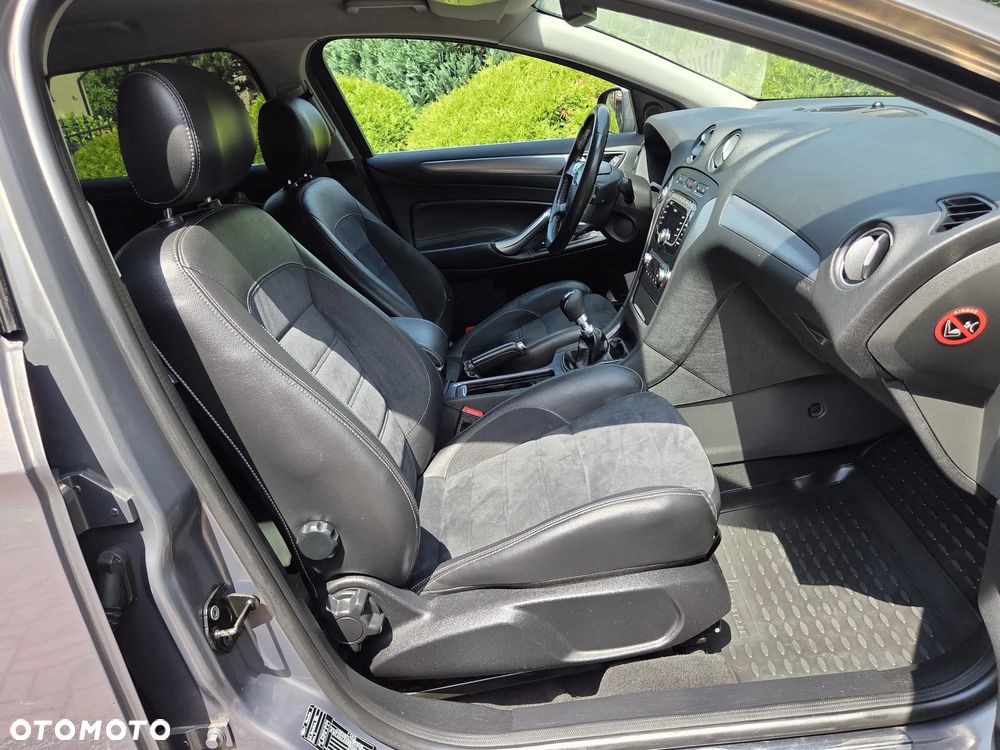 Ford Mondeo 2.0 TDCi Titanium - 20