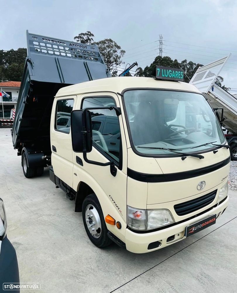 Toyota Dyna 6 lugares Tribascula - 5