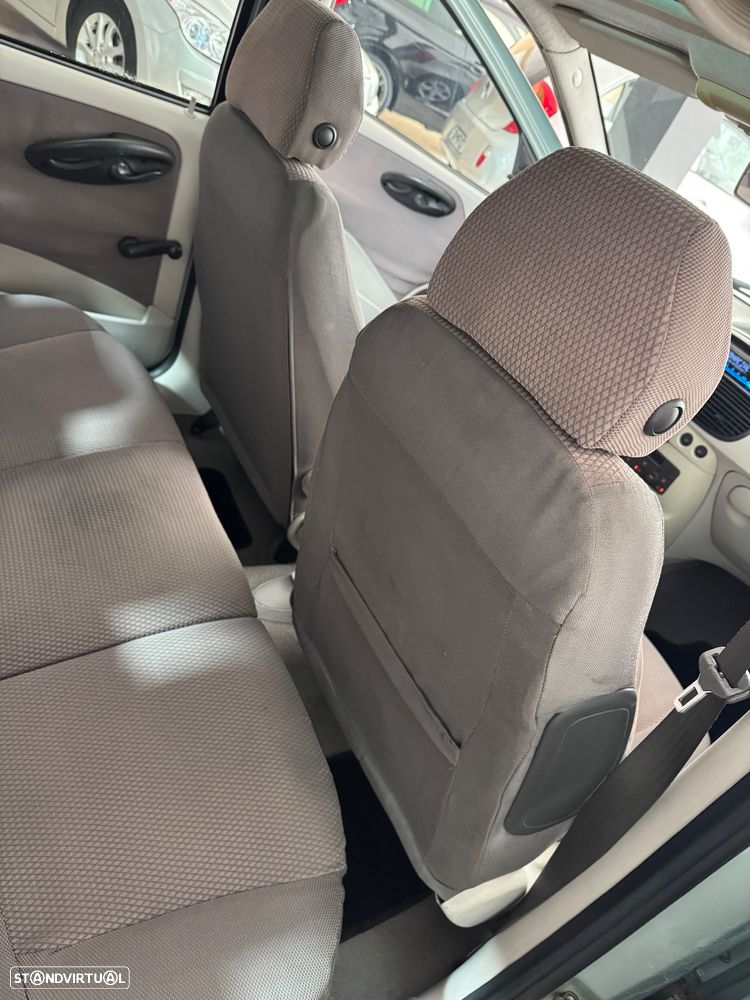 Fiat Punto 90 Emotion - 11