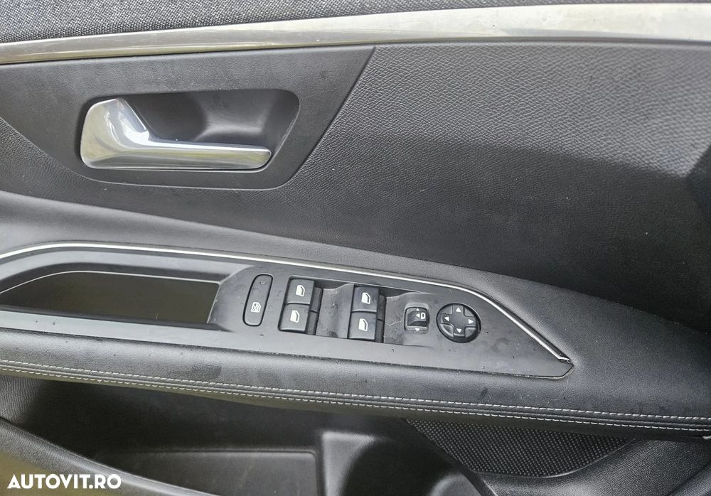 Peugeot 3008 PureTech 130 Stop & Start GPF Allure Business-Paket - 10