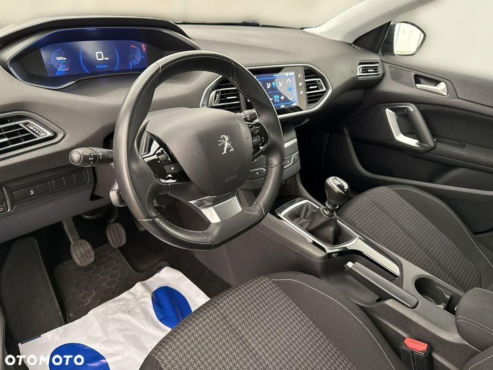 Peugeot 308 - 13