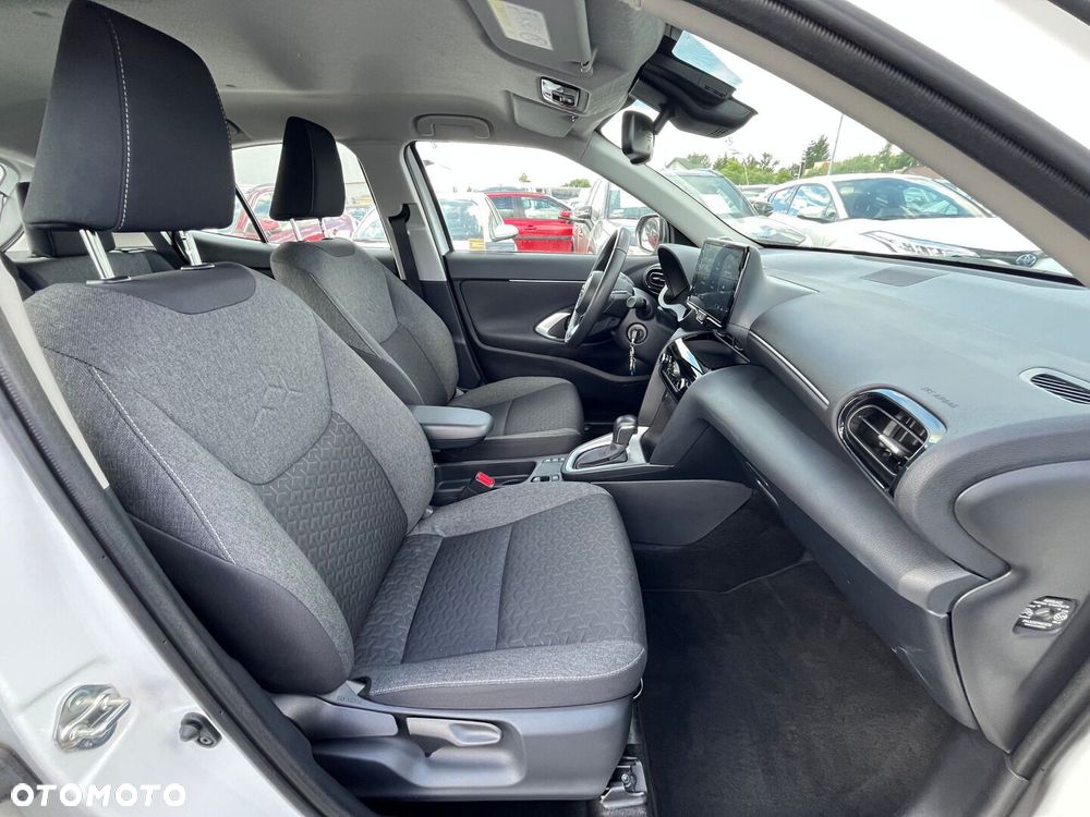 Toyota Yaris Cross Hybrid 1.5 Comfort - 32