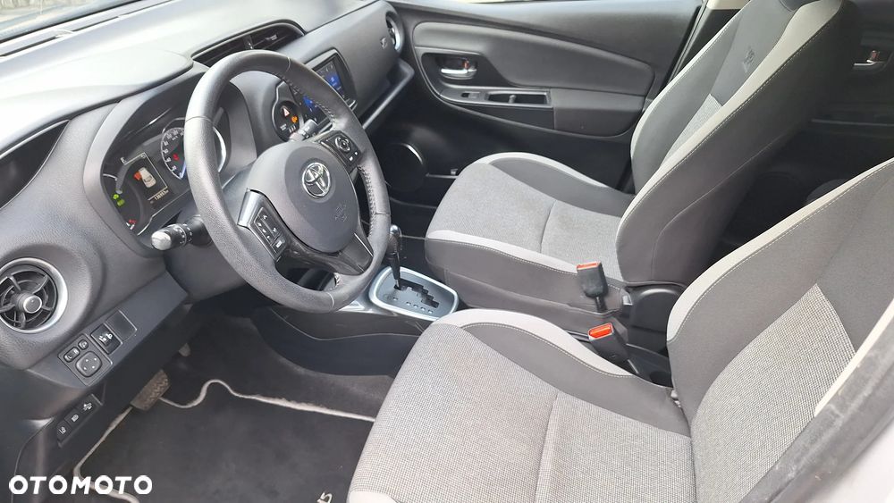 Toyota Yaris 1.5 VVT-i Y20 Club - 20