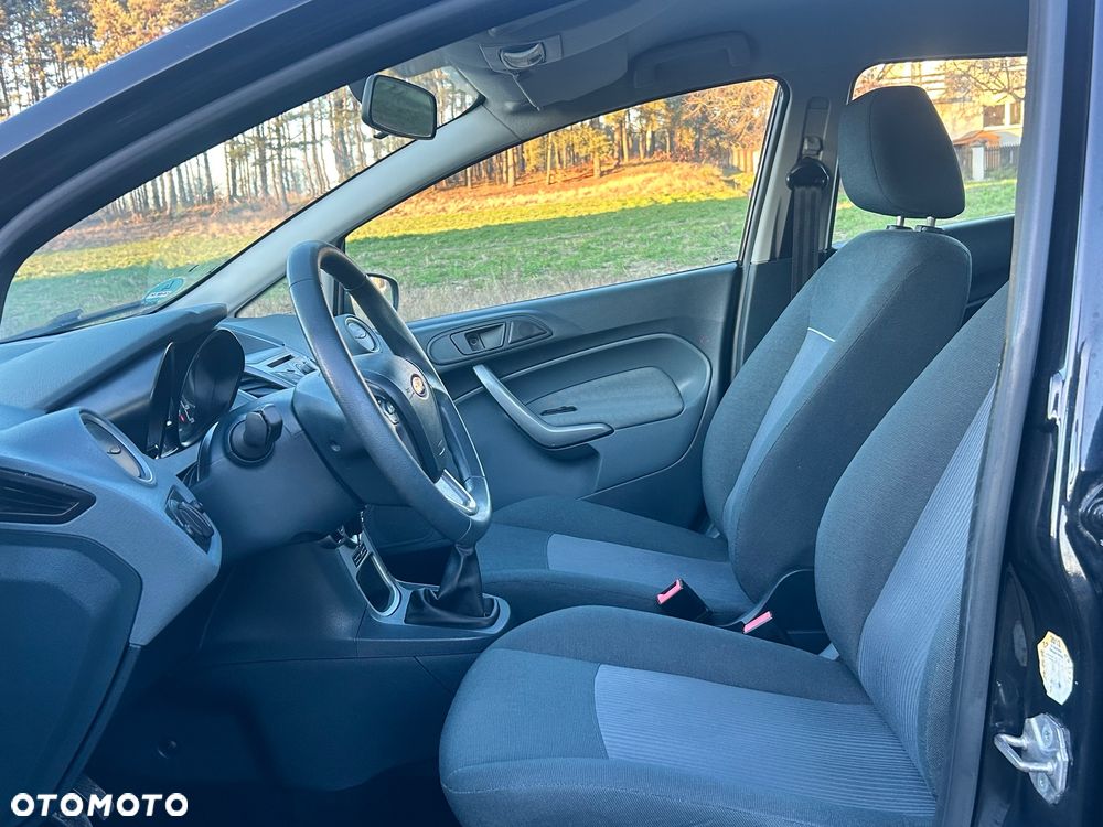 Ford Fiesta 1.25 Celebration - 14