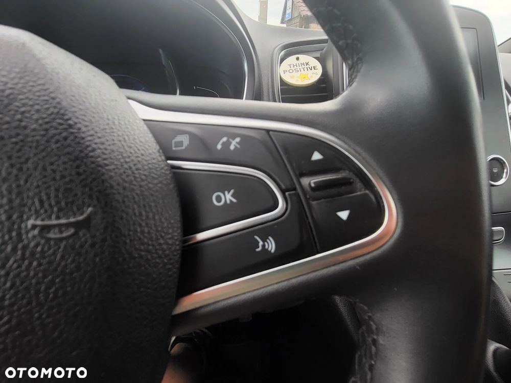 Renault Scenic - 32