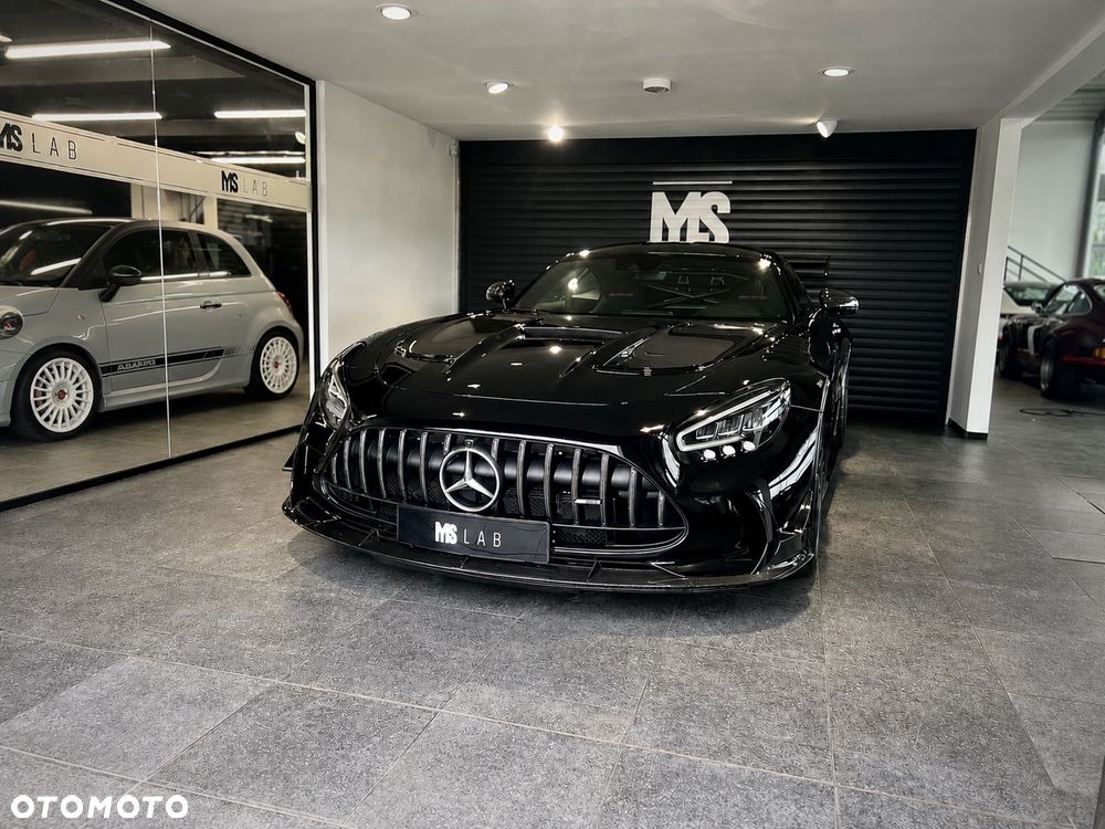 Mercedes-Benz AMG GT - 1