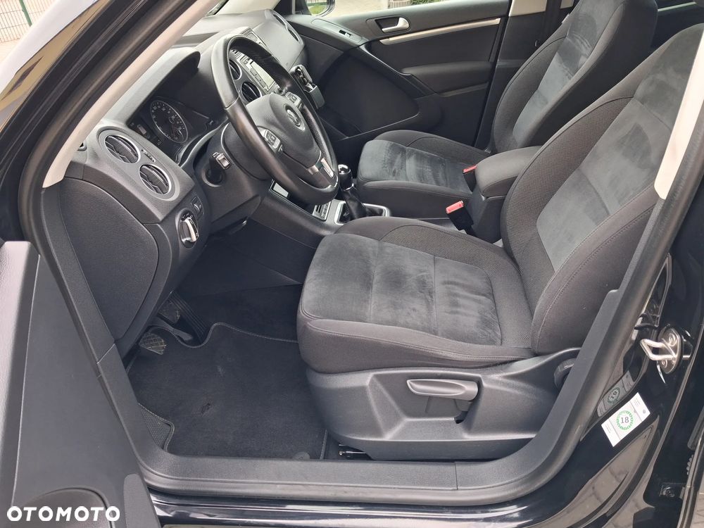 Volkswagen Tiguan 2.0 TDI DPF 4Motion BlueMotion Technology Exclusive - 13