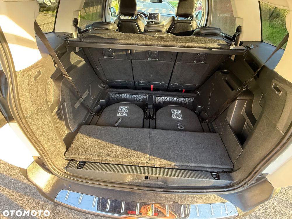 Peugeot 5008 1.5 BlueHDi Allure S&S - 19