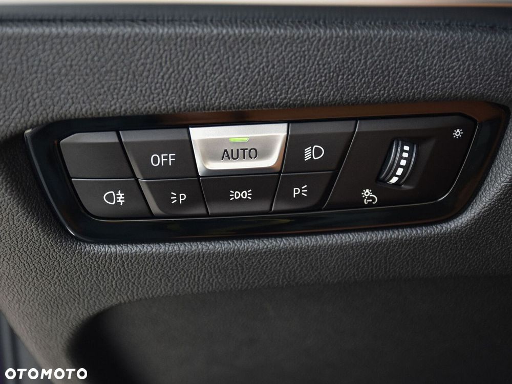 BMW Seria 2 M240i xDrive - 23