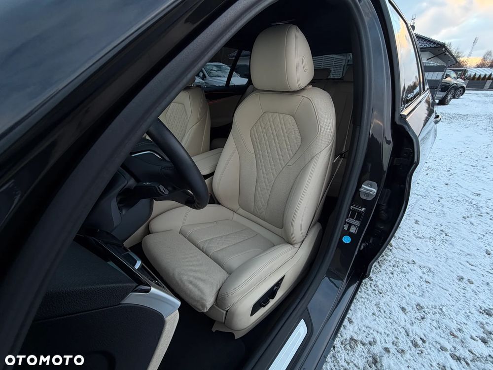 BMW Seria 5 520d Luxury Line - 30