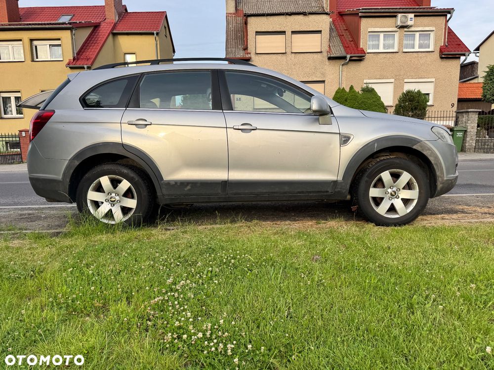 Chevrolet Captiva 2.4 LS - 7