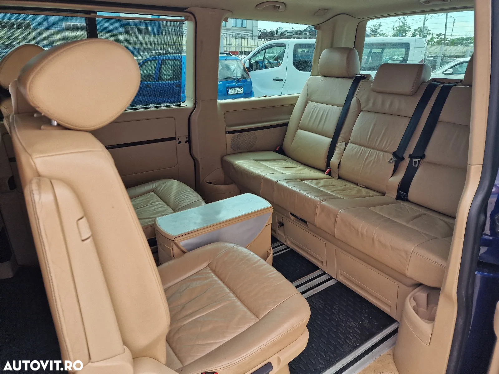 Volkswagen Multivan - 6