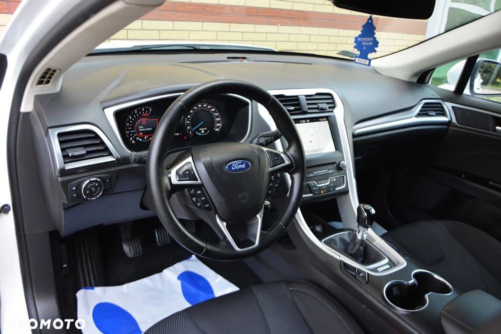 Ford Mondeo SW 1.5 TDCi ECOnetic S&S Business Edition - 34