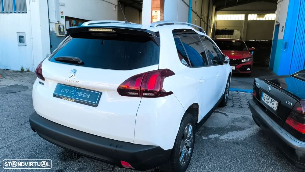 Peugeot 2008 1.6 BlueHDi Style - 12