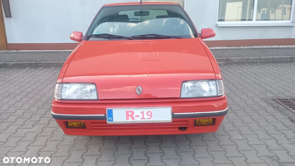 Renault 19 - 11