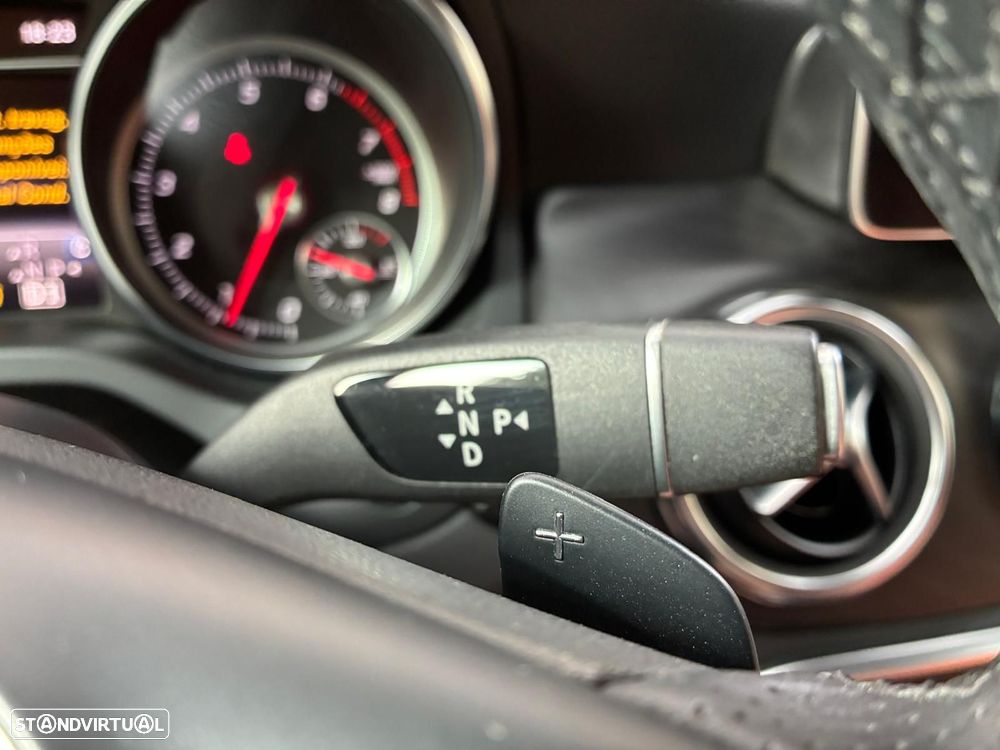 Mercedes-Benz GLA 250 4Matic 7G-DCT Style - 14