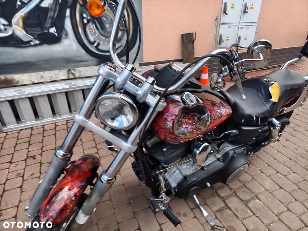 Harley-Davidson Dyna Street Bob - 10