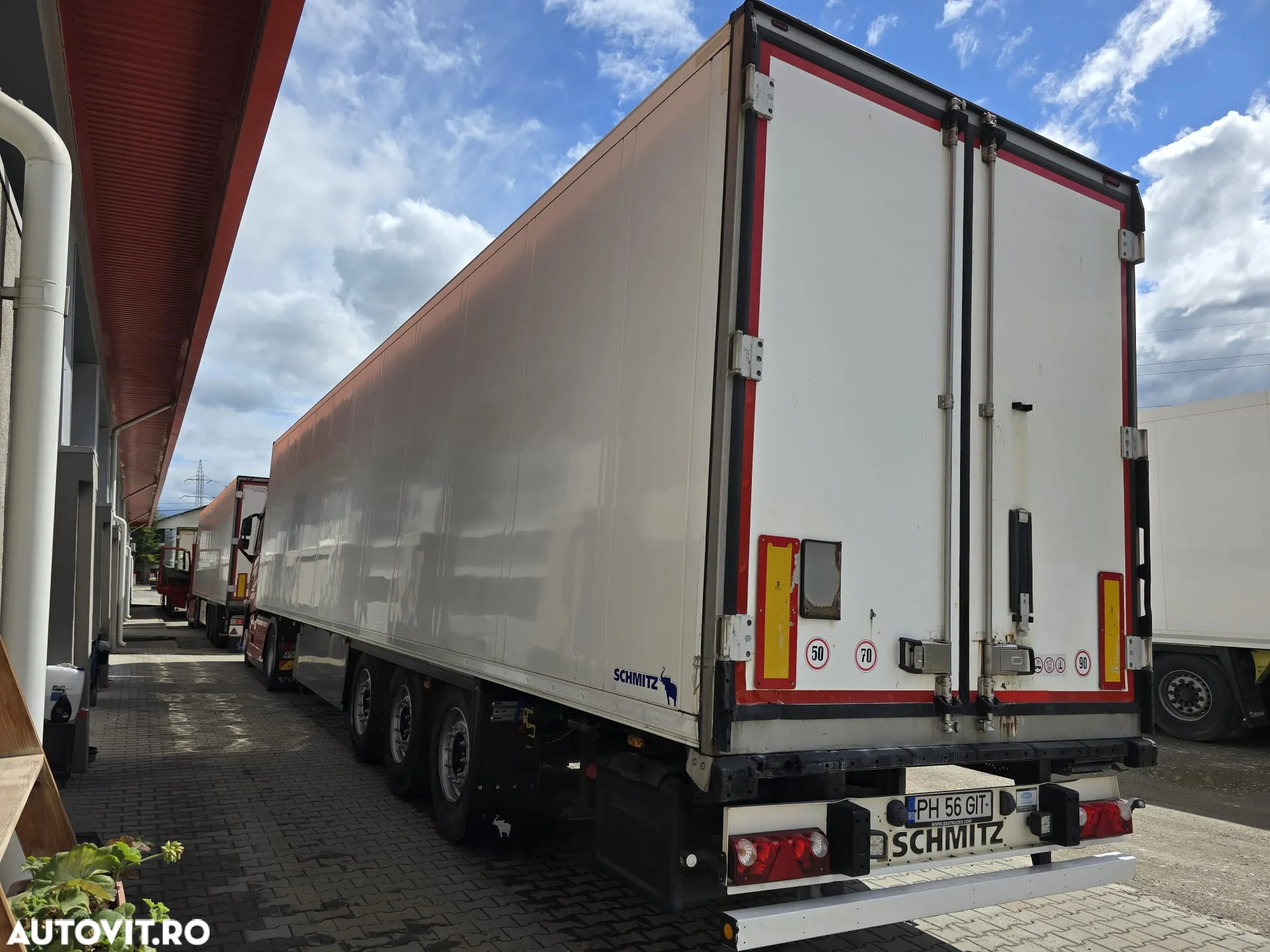 Schmitz Cargobull SKO 24 - 10