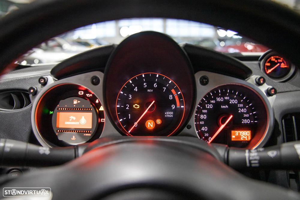 Nissan 370 Z Standard - 21