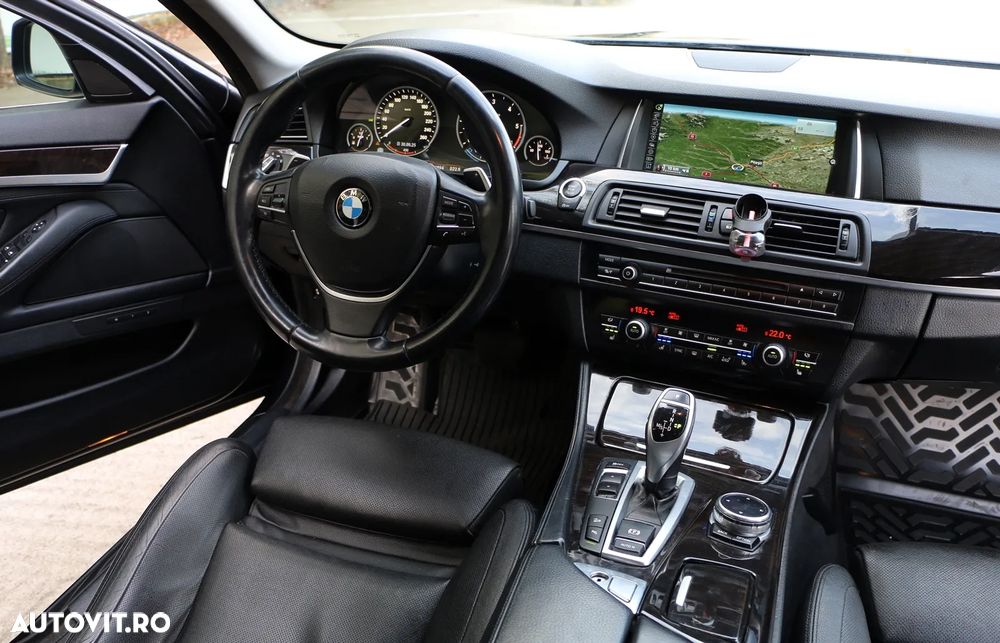 BMW Seria 5 530d xDrive - 6