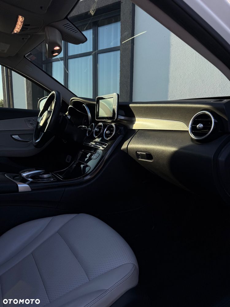 Mercedes-Benz Klasa C 300 7G-TRONIC Avantgarde - 8