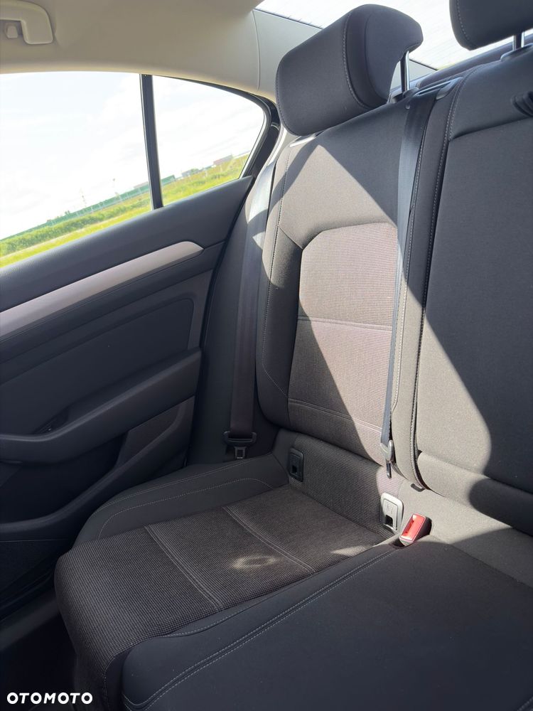 Volkswagen Passat 1.8 TSI BMT Comfortline - 31