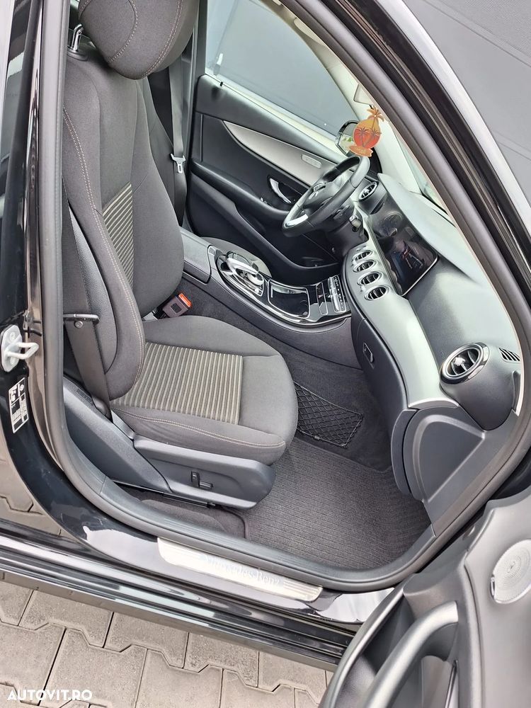 Mercedes-Benz E 220 d 9G-TRONIC - 22