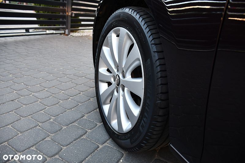 Opel Astra 1.4 Turbo Edition - 32