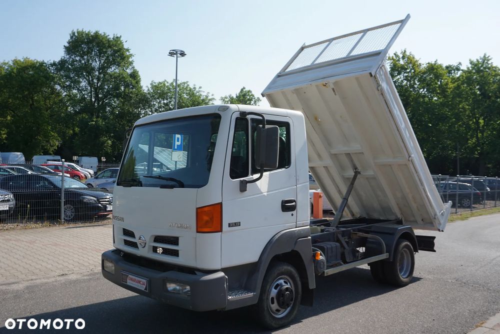 Nissan ATLEON 35.13 - 1