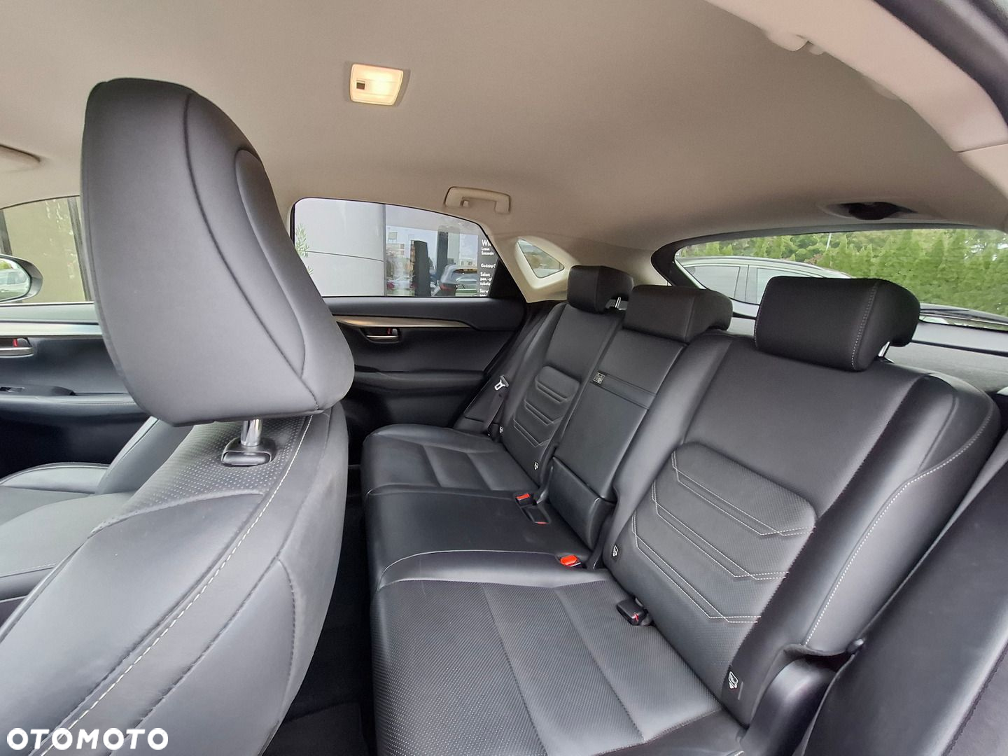 Lexus NX 300h Comfort AWD - 16