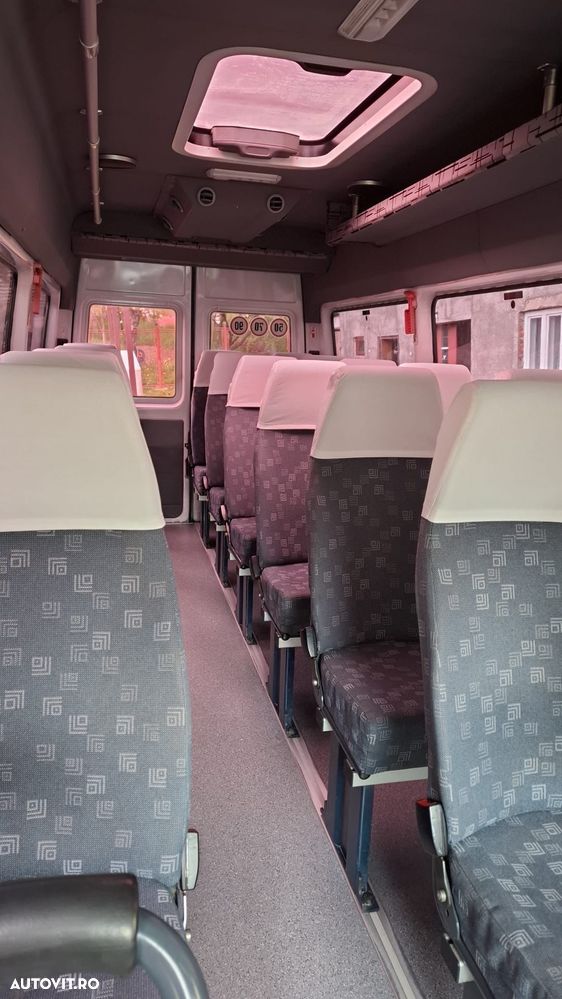 Mercedes-Benz Sprinter - 6