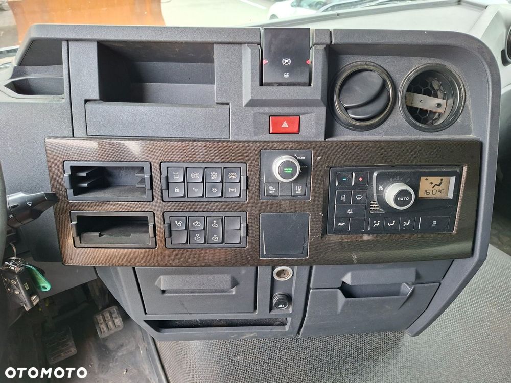 Renault T 460 - 21