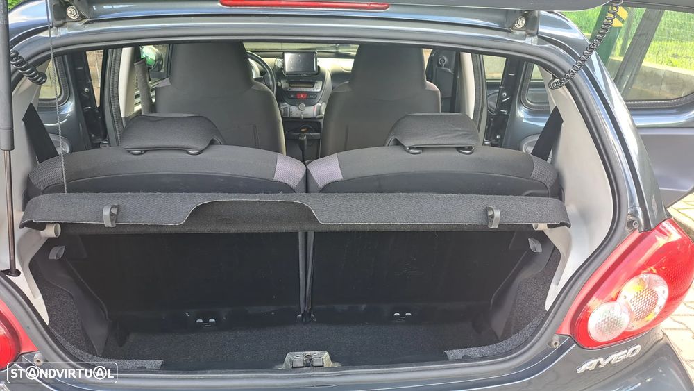 Toyota Aygo 1.0 + AC - 11