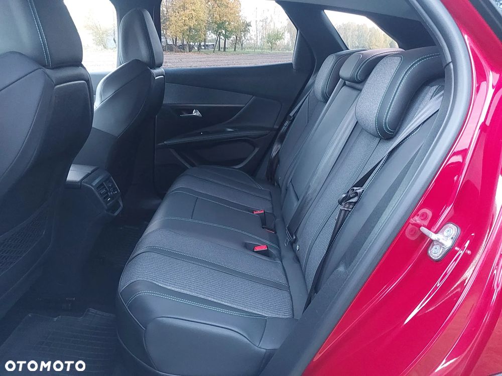 Peugeot 3008 1.6 PureTech HYbrid Allure S&S EAT8 - 20