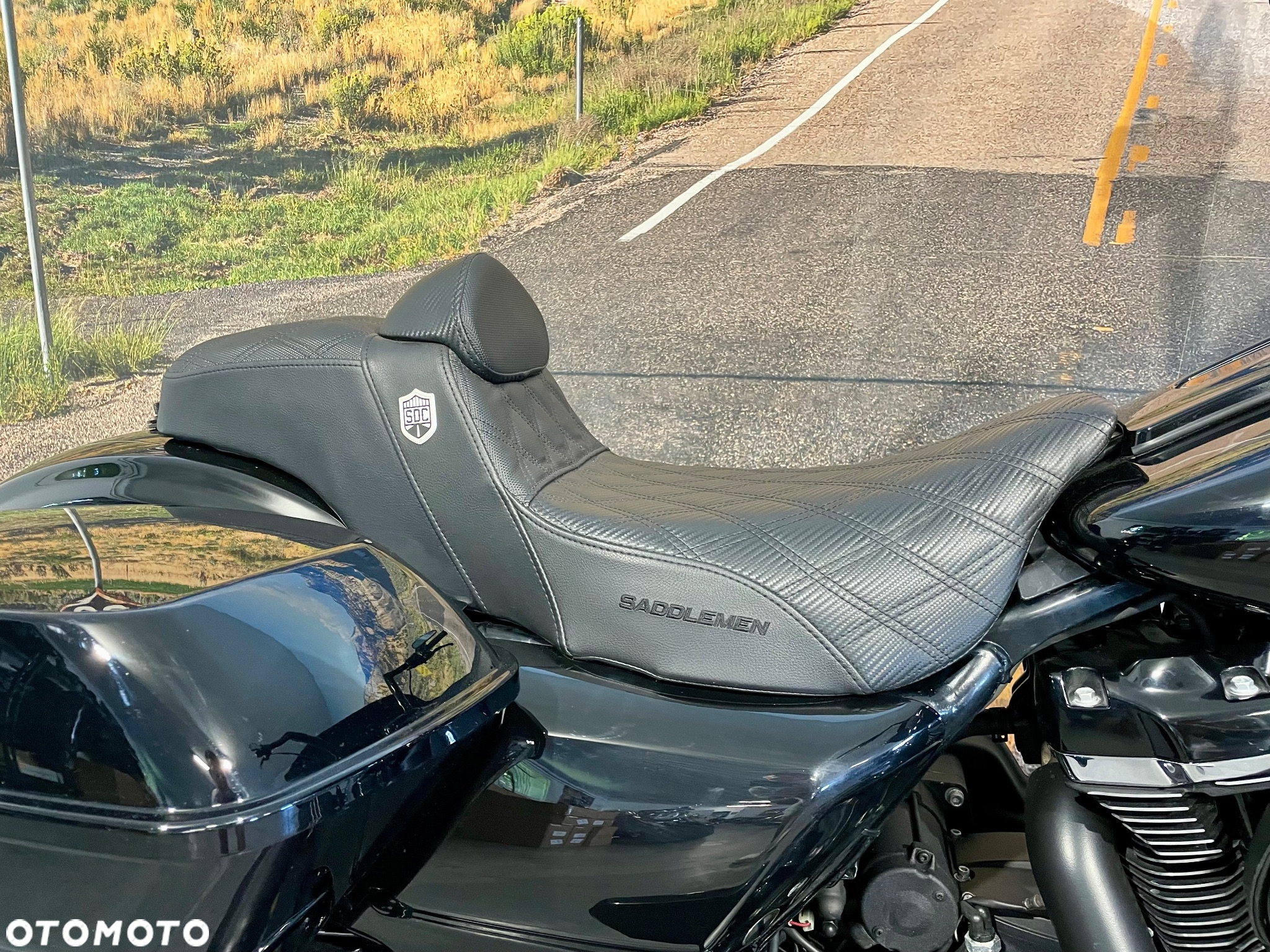 Harley-Davidson Touring Road Glide - 14
