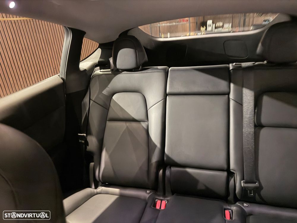 Tesla Model Y Long Range Dual Motor AWD - 21