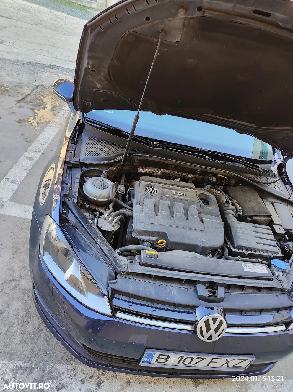 Volkswagen Golf 2.0 TDI DPF BMT Highline - 12
