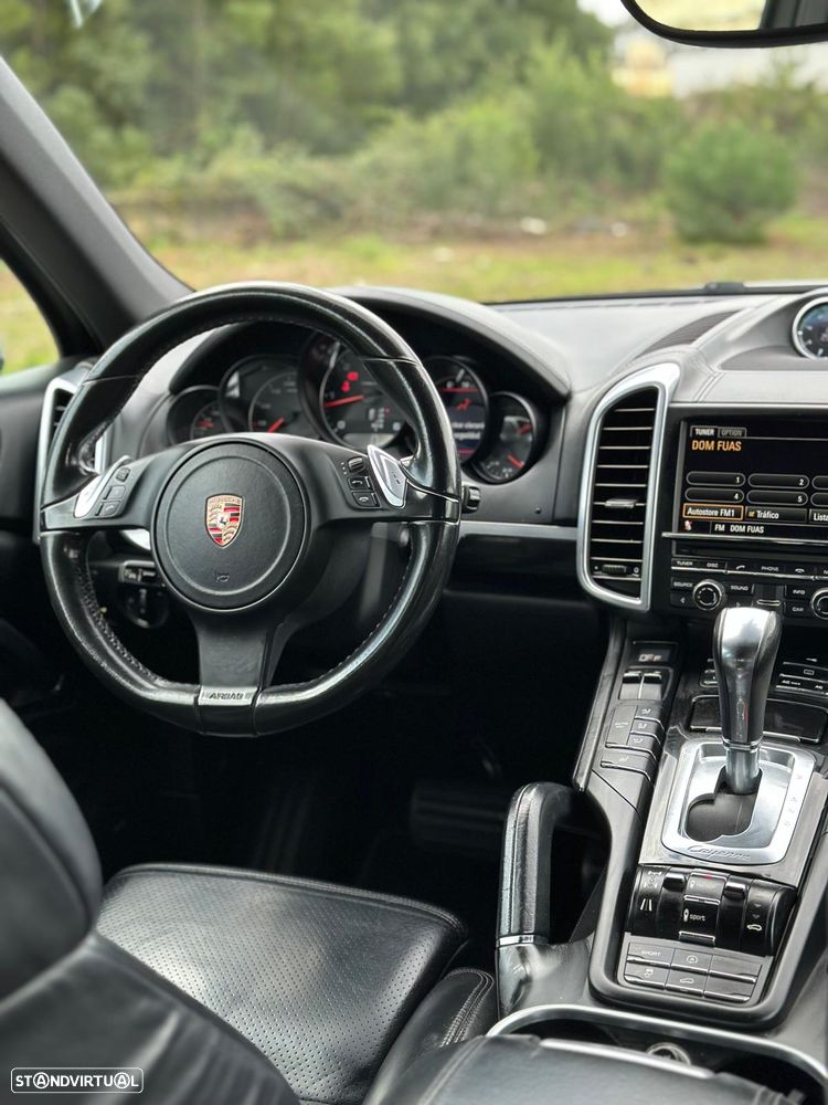 Porsche Cayenne Platinum Edition - 7