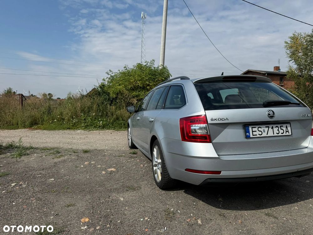 Skoda Octavia 2.0 TDI SCR Style DSG - 6