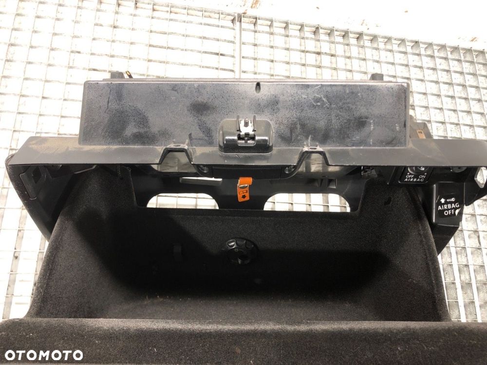 SCHOWEK PASAŻERA - 49.00 PLN - VW PASSAT B6 Variant (3C5) 2005 - 2011 2.0 TDI 103 kW [140 KM] olej - 2