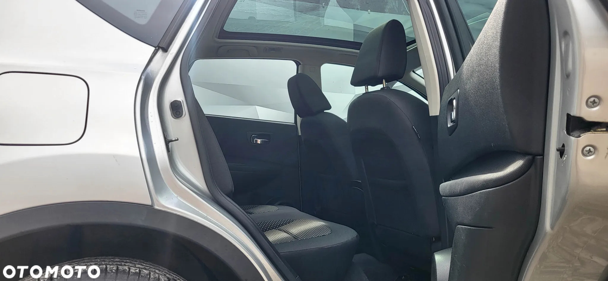 Nissan Qashqai 2.0 dCi DPF 4x4 tekna - 21